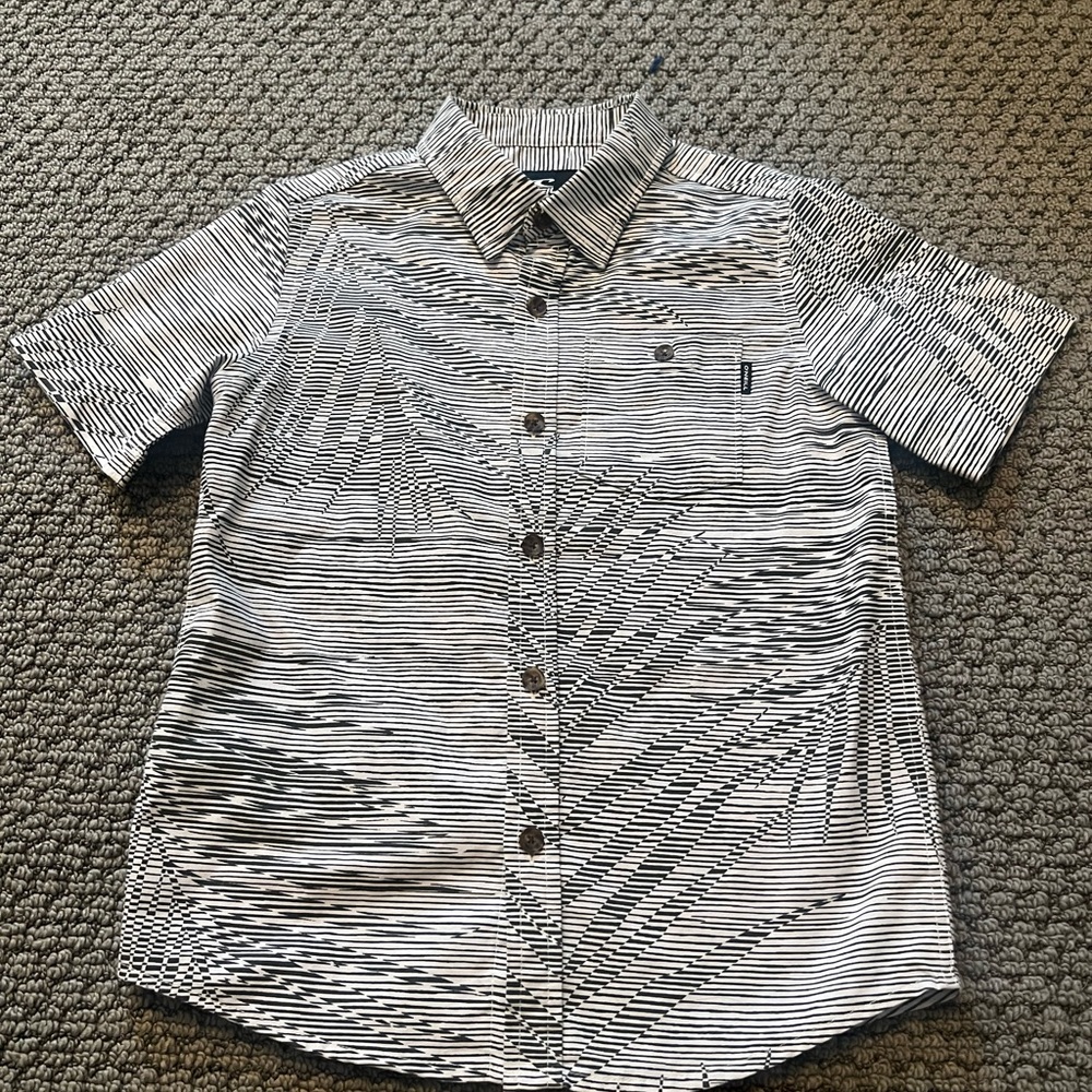 Like New Super Cool Boys  O’NIELL collared button down shirt